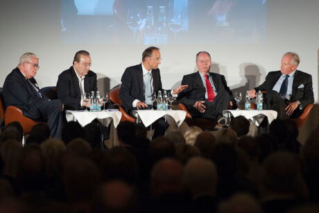 Klaus-Michael Kühne, Oswald Grübel, Reto Brennwald, Peer Steinbrück und Thomas Borer